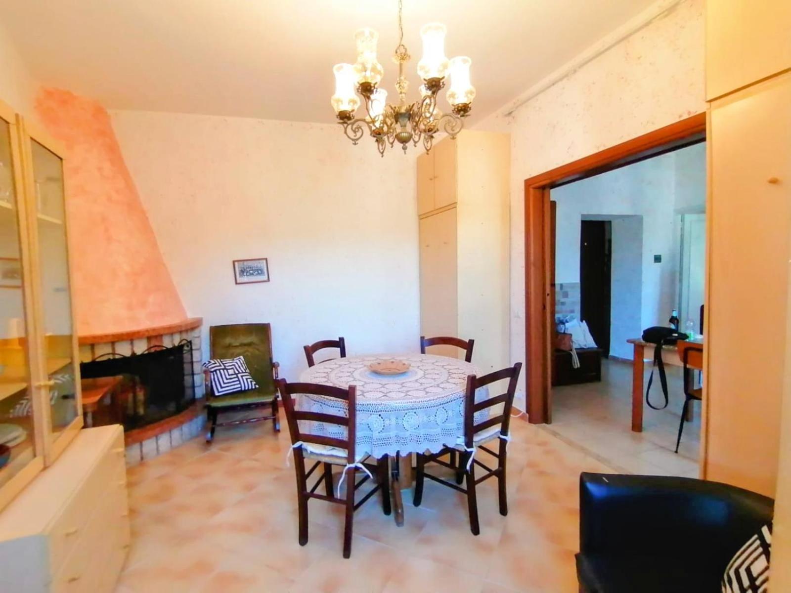 La Casa In Piazza Apartment Toffia Exterior photo